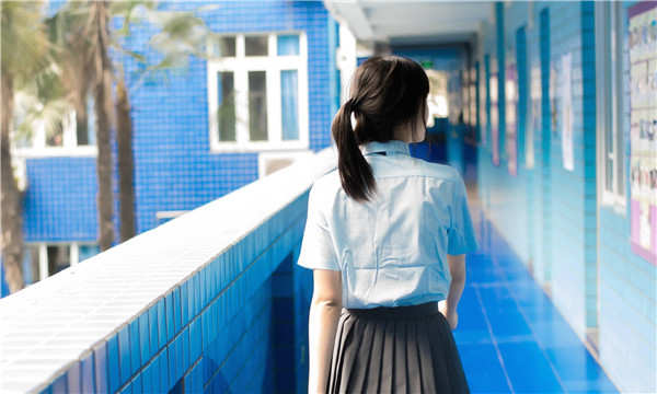 二连浩特如何找到一个可以帮助我生孩子的女人？
